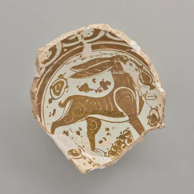Bowl Fragment with Hare Decoration