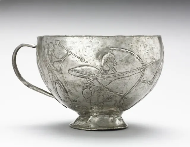 Lion Hunting Cup 