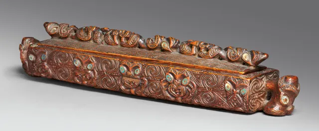 Papahou (treasure box)
