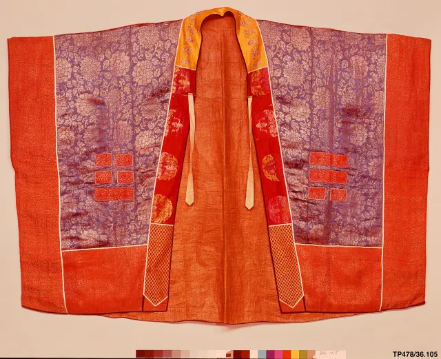 Daoist priest’s ritual robe with Eight Trigrams